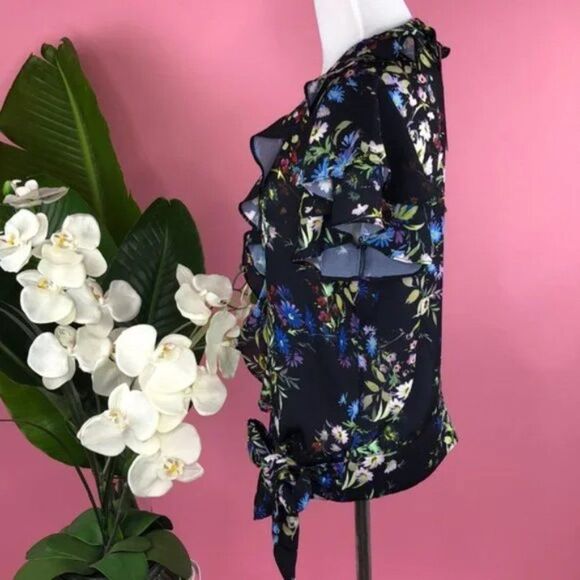 Parker Floral Flutter Sleeve Wrap Style Black Top NWT - Picture 4 of 9
